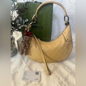 SOLD OUT❗️AUTHENTIC ✨Gucci Guccissima Half Moon Leather Bag/ Hobo Bag.